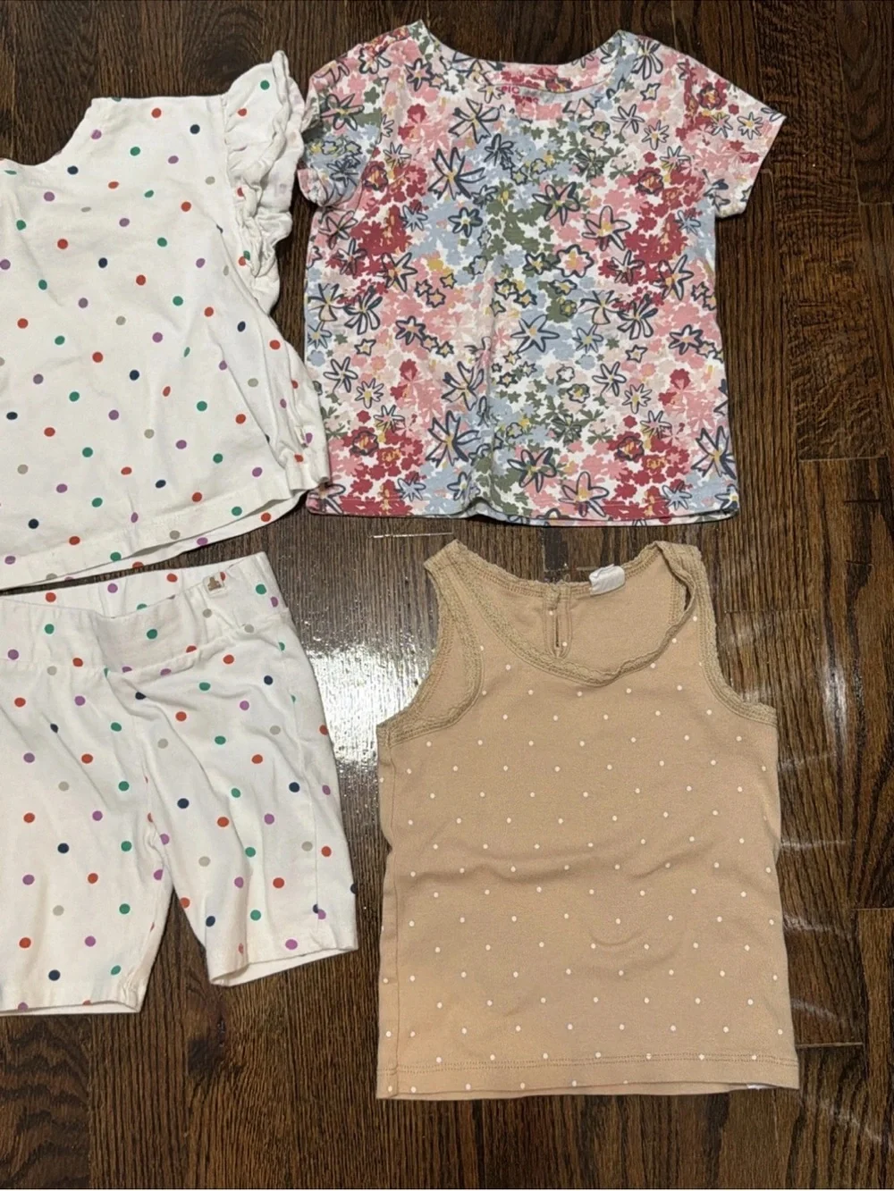 6 Pc Mixed Lot Of Baby Girl Clothes-2 Sets Skort Shorts Tee Tank Size Size 2T-3T